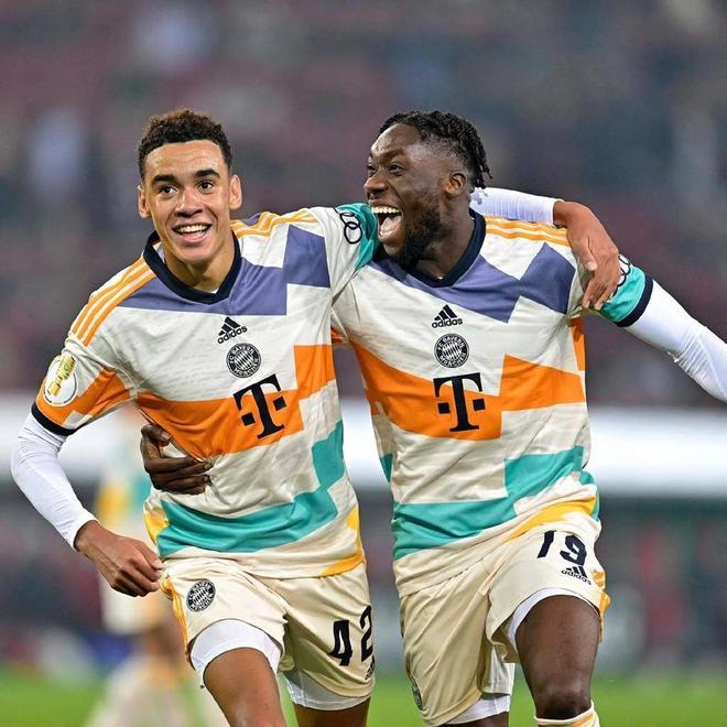 问鼎娱乐官网皇家马德里比赛视频